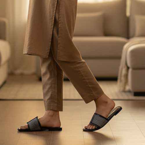 Premium Black Jute Slippers - Elegant Flat Collection by Wisaal.co