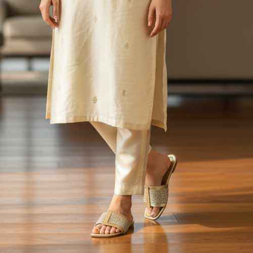 Premium Golden Jute Slippers - Elegant Flat Collection by Wisaal.co