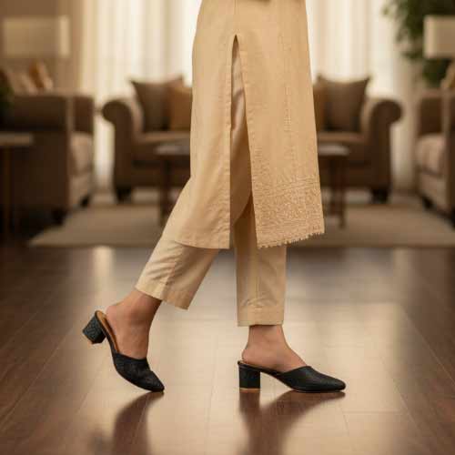 wisaal.co - Premium Black Woven Mules - Elegant Heel Collection
