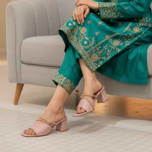 wisaal.co - Premium Rose Gold Rhinestone Block Heel Slippers - Elegant Heel Collection