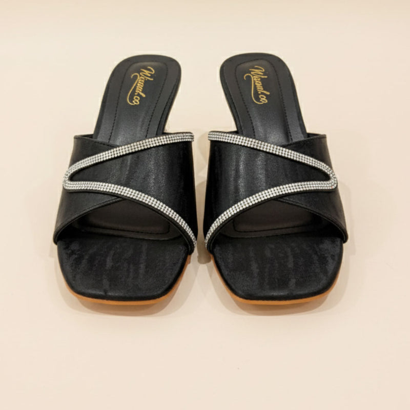 Wisaal.co™ – Elegant Zarqa Steps Black Sandals Collection for Women - Wisaal.co