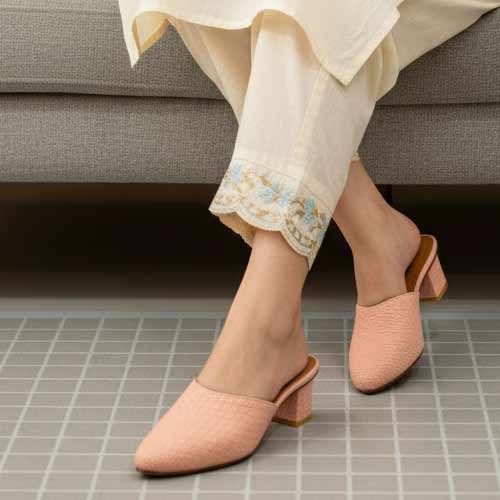 wisaal.co - Premium Pink Textured Block Heel Mules - Elegant Heel Collection