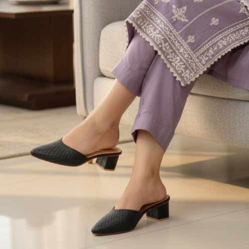 wisaal.co - Premium Black Woven Mules - Elegant Heel Collection