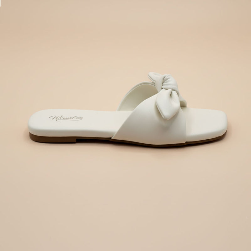 Wisaal.co™ – Nectar Glow White Flats for Modern Professional Women - Wisaal.co