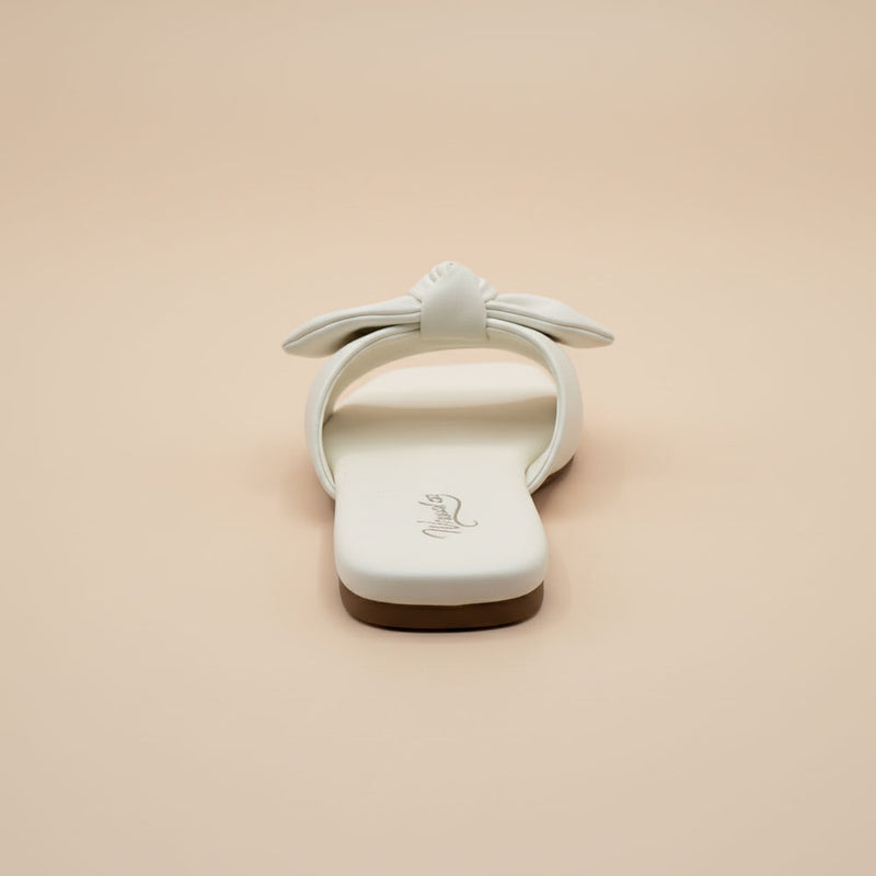 Wisaal.co™ – Nectar Glow White Flats for Modern Professional Women - Wisaal.co