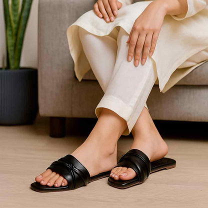 Black Midnight Motion Flats - Dynamic Women's Shoes - wisaal.co