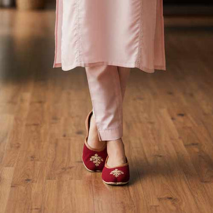 Ruby Embroidered Khussa - Royal Pakistani Wedding Shoes - wisaal.co