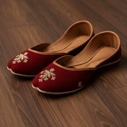 Ruby Embroidered Khussa - Royal Pakistani Wedding Shoes - wisaal.co