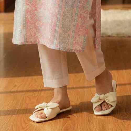 White Women's Flats - Nectar Glow Professional Shoes - wisaal.co