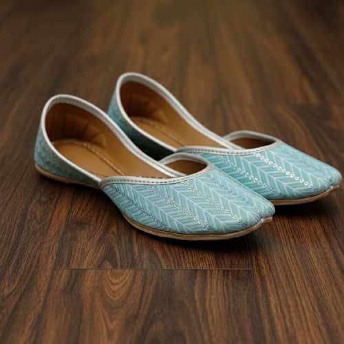 wisaal.co - Serene Aqua Chevron Khussa - wisaal.co